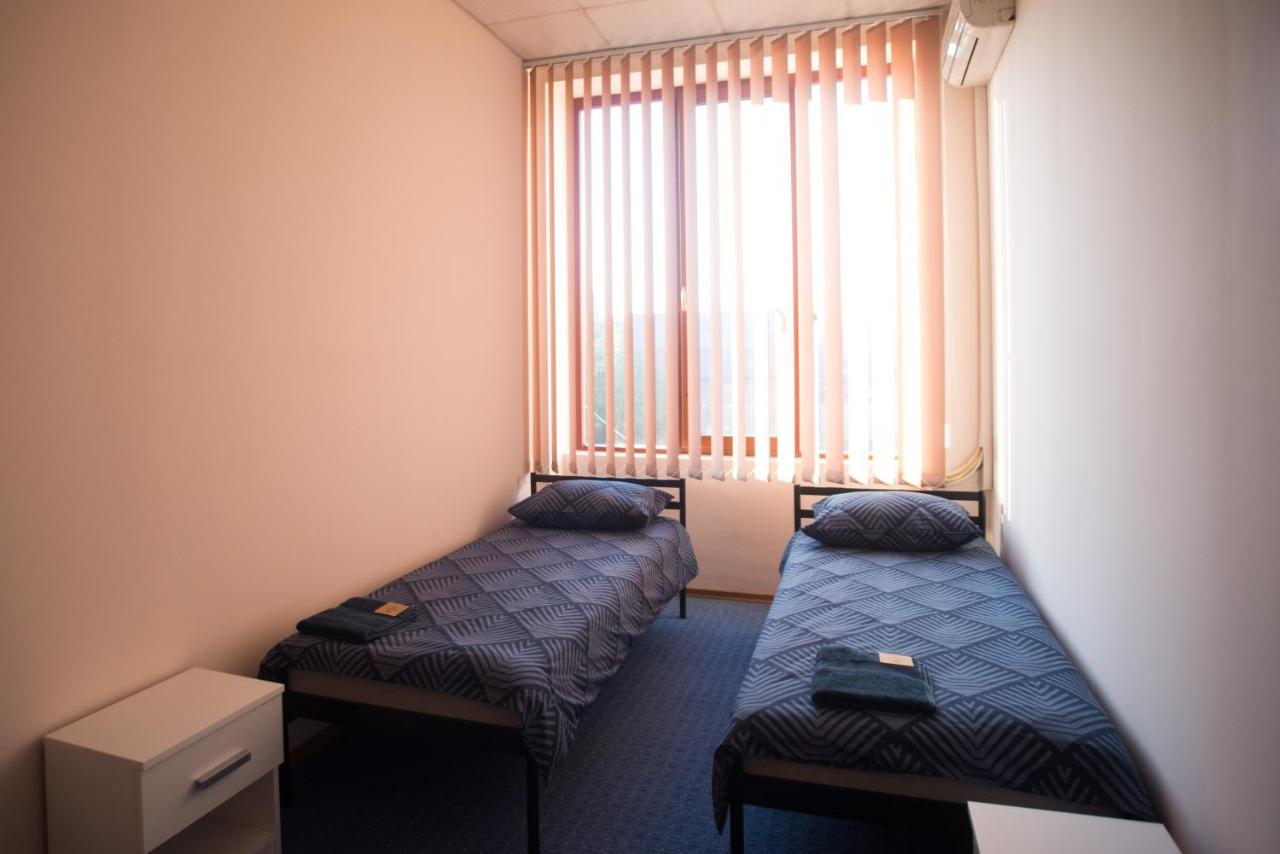 Si-Yo Hostel Oujhorod Extérieur photo