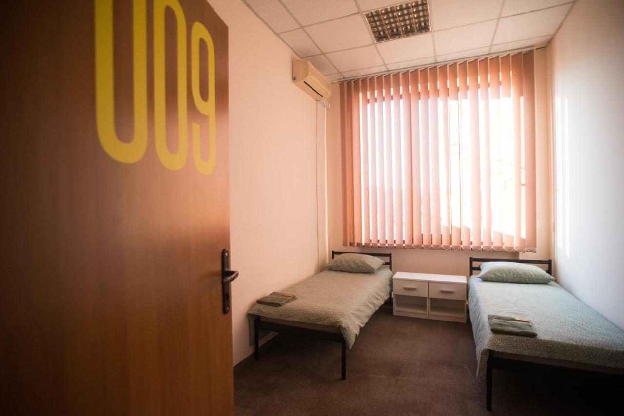 Si-Yo Hostel Oujhorod Extérieur photo