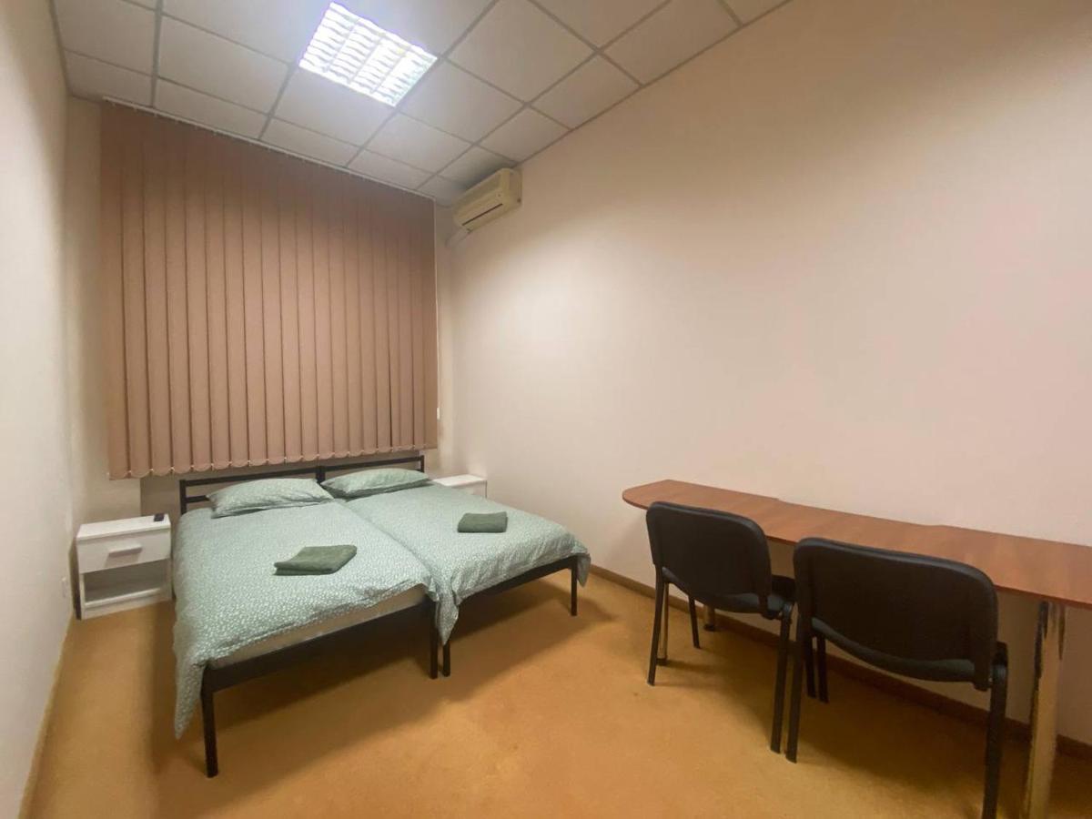 Si-Yo Hostel Oujhorod Extérieur photo