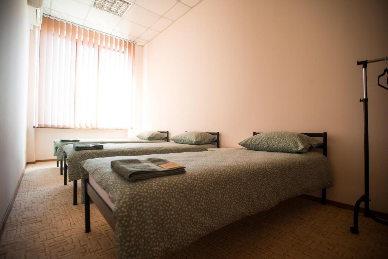 Si-Yo Hostel Oujhorod Extérieur photo