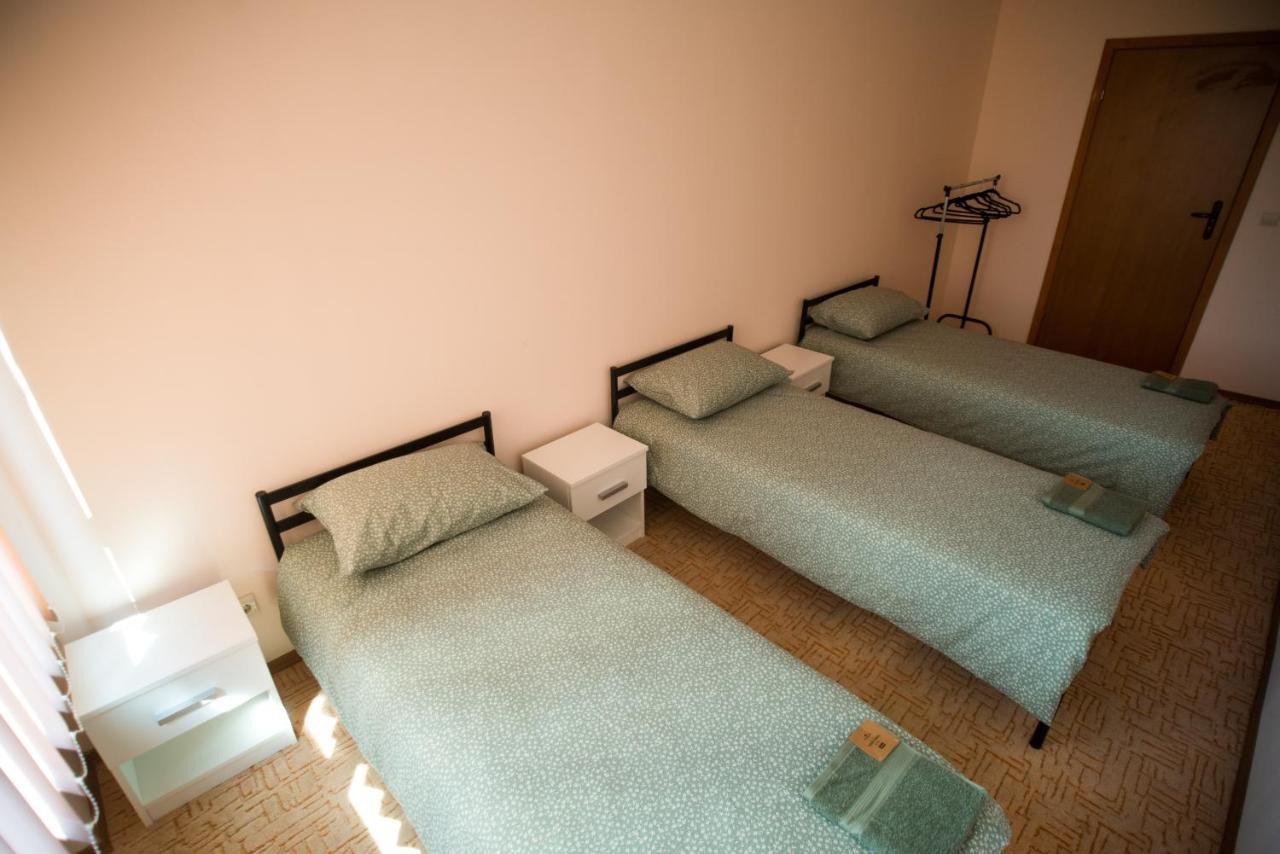 Si-Yo Hostel Oujhorod Extérieur photo
