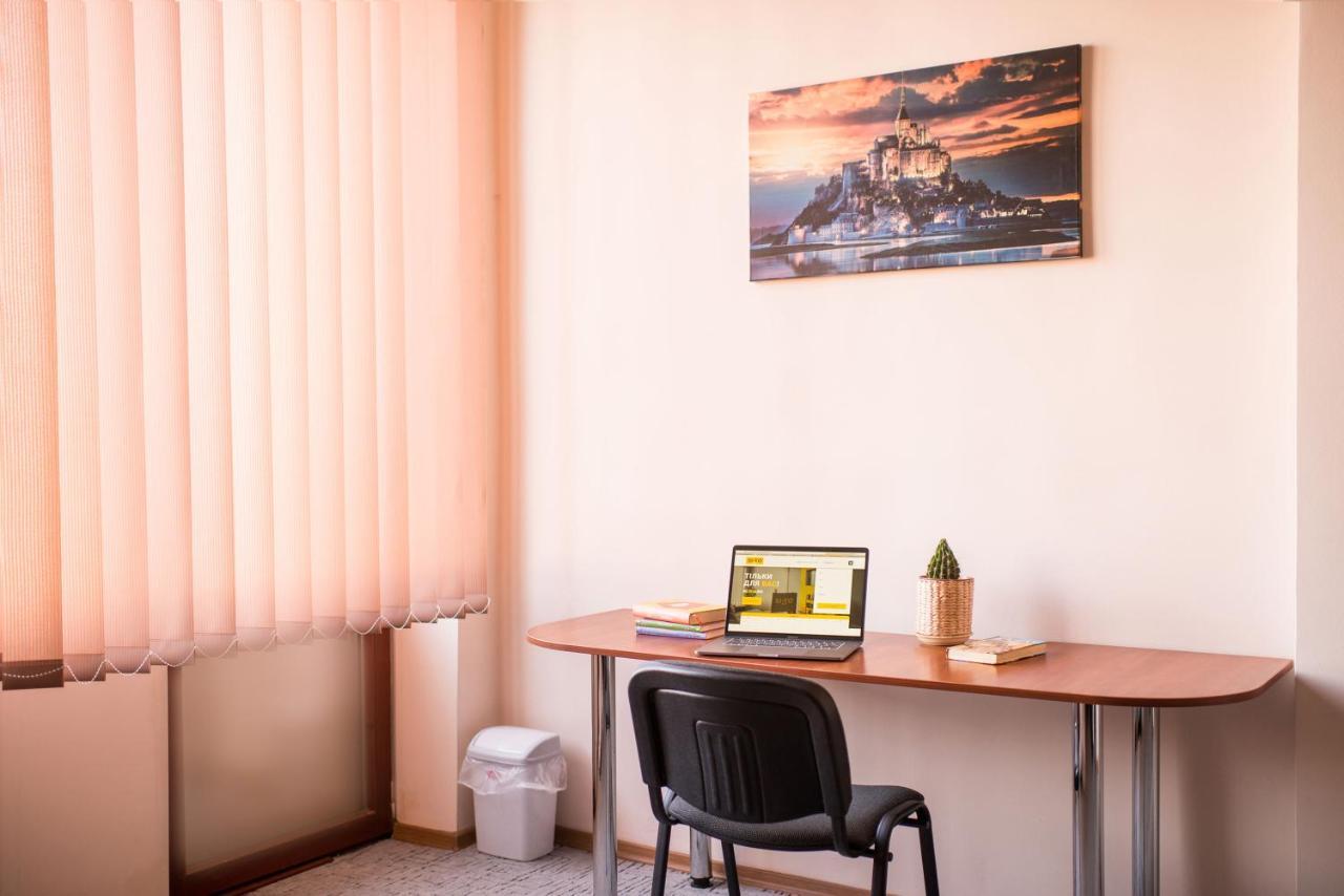 Si-Yo Hostel Oujhorod Extérieur photo